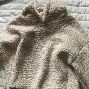 White cropped fuzzy sweatshirt